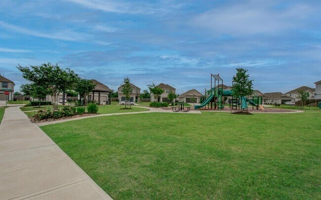 Building Photo - 5111 Shelby Katherine Dr