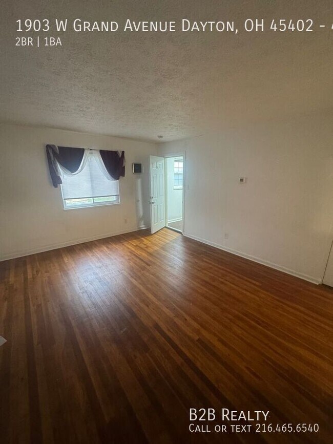 Building Photo - 1903 W Grand Ave