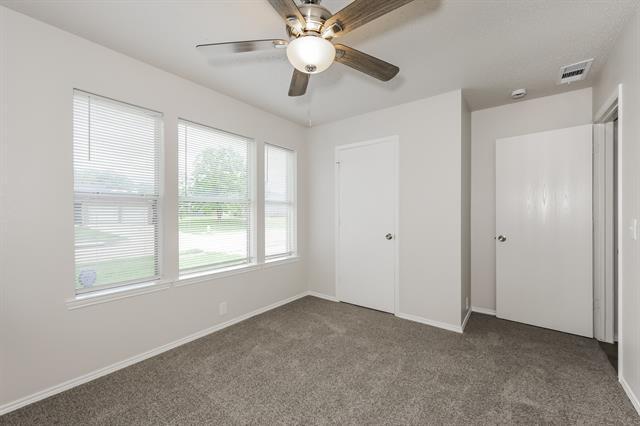 Building Photo - 317 Oakhurst Dr