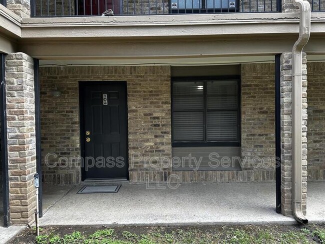 Primary Photo - 1214 Baylor Ave