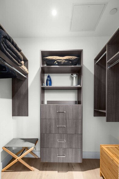 Building Photo - 61 Rivington St