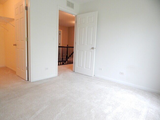 Building Photo - 5612 Wildspring Dr