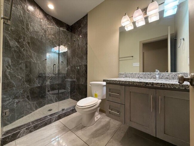 Building Photo - THE DORADO CONDOMINIUMS