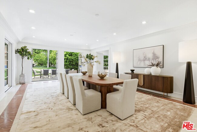 Building Photo - 407 Robert Ln