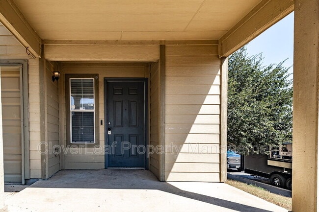 Building Photo - 7839 Horse Hollow