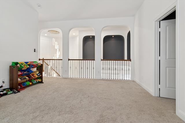 Building Photo - 2420 Fountain Gate Dr