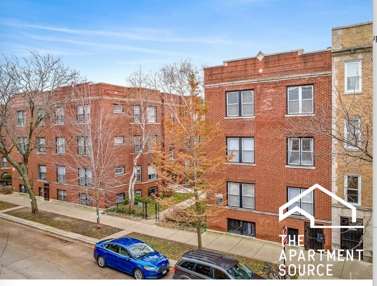 Building Photo - 839 W Cornelia Ave