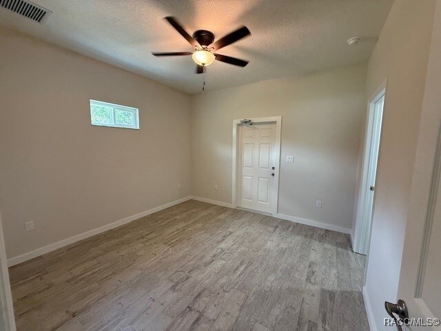 Building Photo - 5838 W Green Acres St