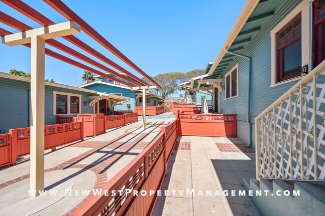 Building Photo - Charming Sherman Heights 2-Bedroom, Available Now!