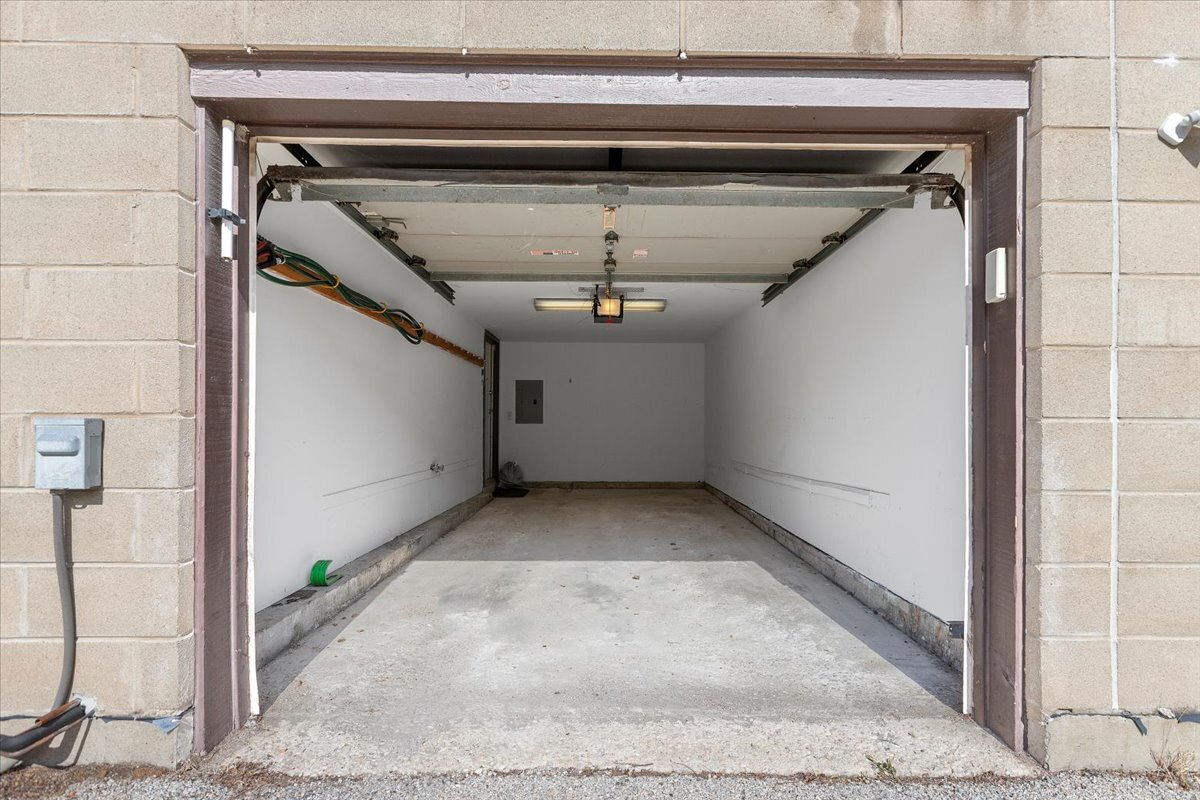 Building Photo - 1151 W Eddy St