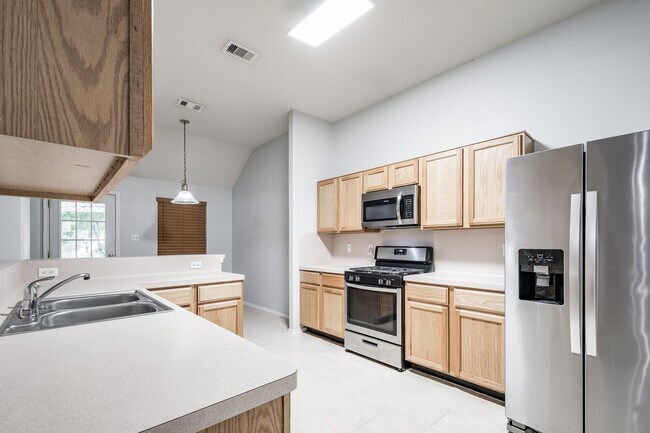 Building Photo - 4523 Bridgevillage Dr