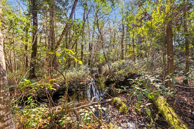 Building Photo - 112 Wild Oak Dr