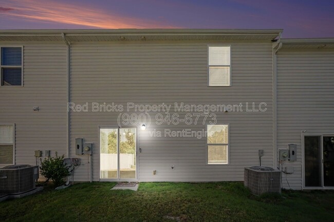 Building Photo - 3306 Ellingford Rd