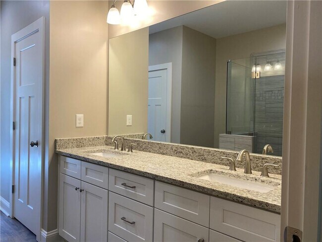 Building Photo - 782 Crooked Creek Dr