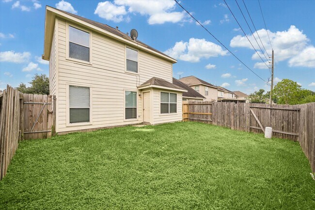 Building Photo - 15510 Kiplands Bend Dr