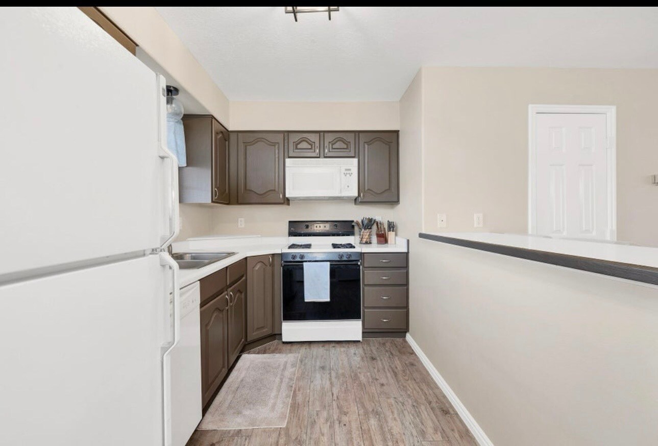 Building Photo - 1045 N 1725 W