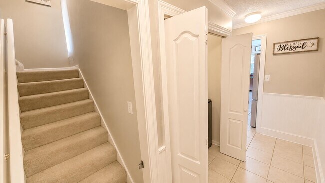 Building Photo - 11652 Belle Manor Dr