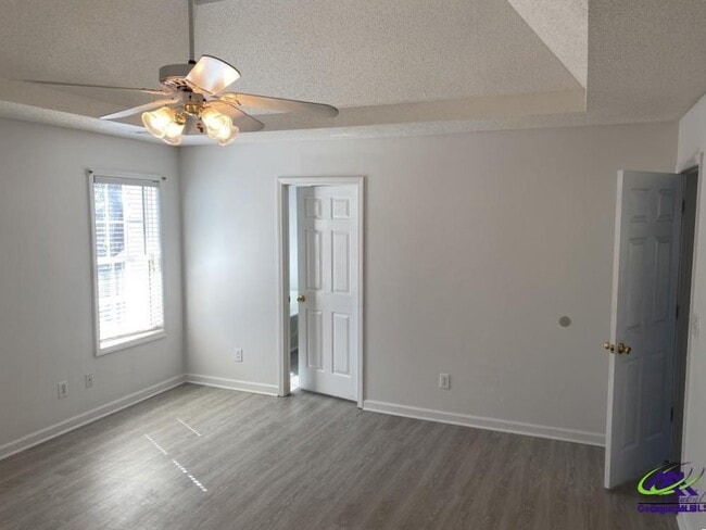 Building Photo - 282 Northridge Dr