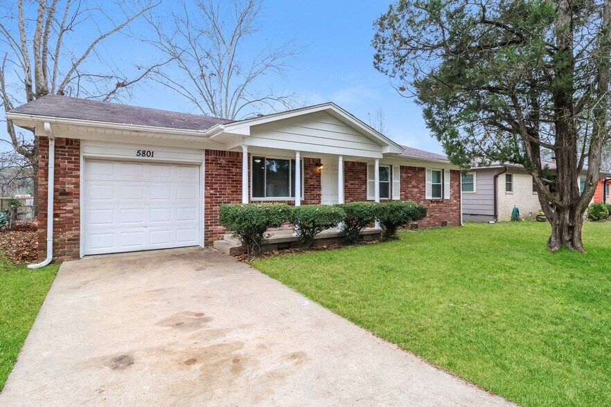 Building Photo - 5801 Southwick Dr