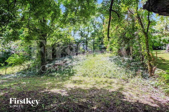 Building Photo - 1183 Toluca Ct