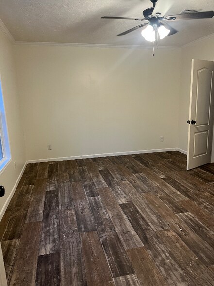 Building Photo - 2215 LA-134