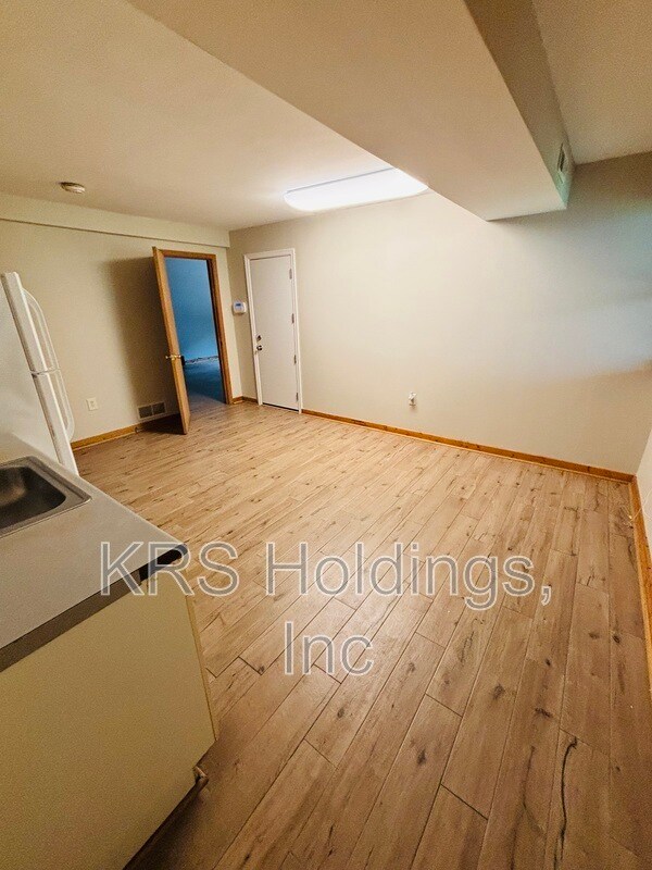 Building Photo - 8416 Summit Acres Dr