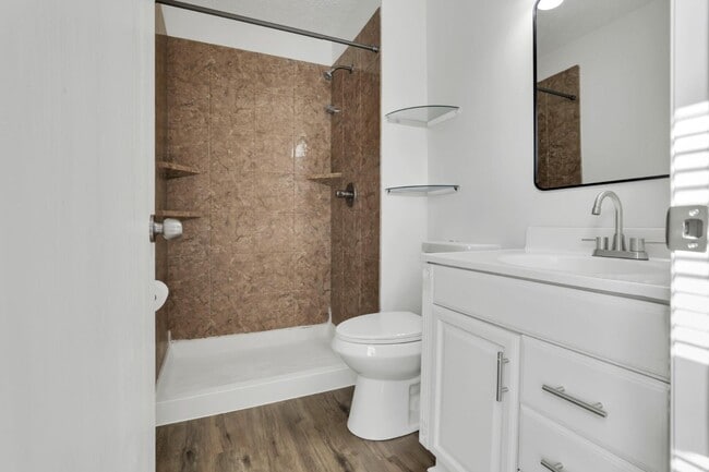 Building Photo - 3115 Omega Dr