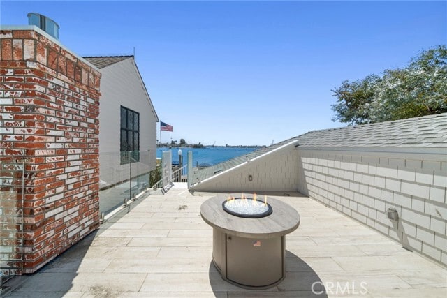 Building Photo - 112 S Bay Front