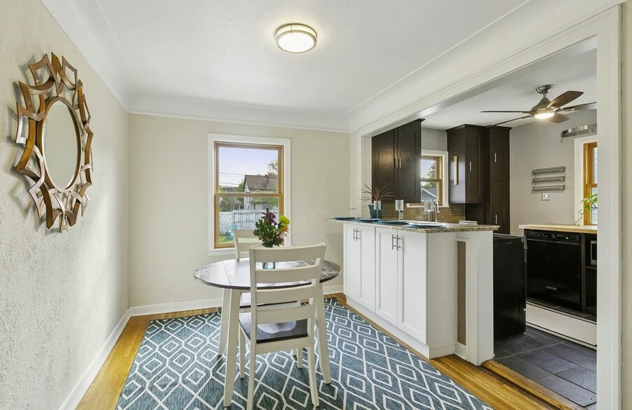 Building Photo - 5749 Pleasant Ave