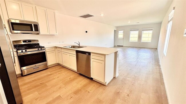 Building Photo - 20404 Deer Creek Dr