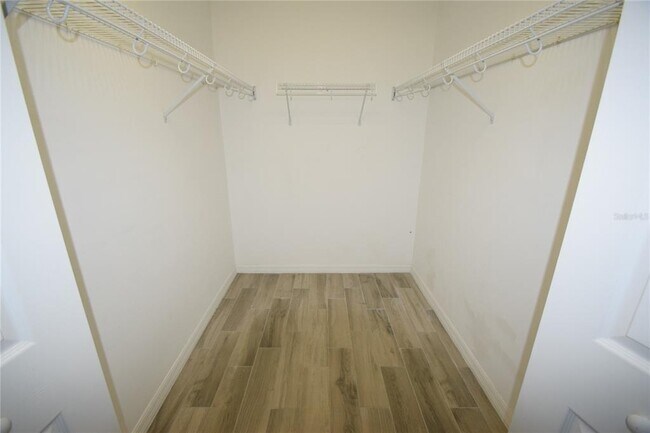 Building Photo - 534 Grasslands Village Cir
