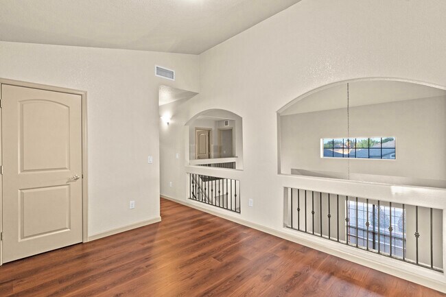 Building Photo - 3103 Sunny Prairie Dr