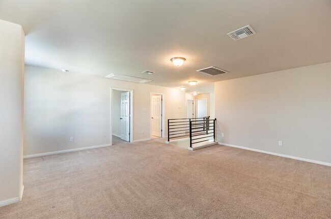 Building Photo - 117 Manatee Ln