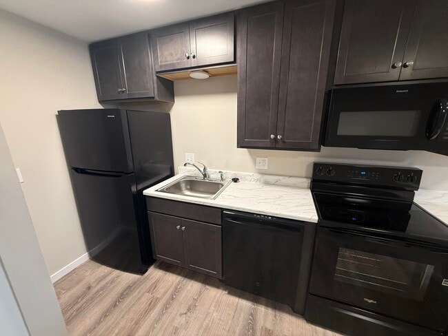 Building Photo - 105 N Garth Ave