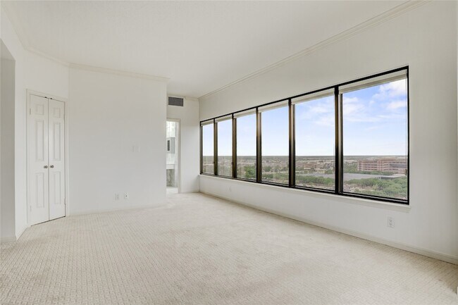 Building Photo - 2001 Holcombe Blvd