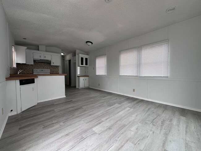 Building Photo - 1Bed/1Bath **RENT TO OWN OPPORTUNITY**