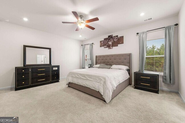 Building Photo - 228 Whitneys Wy