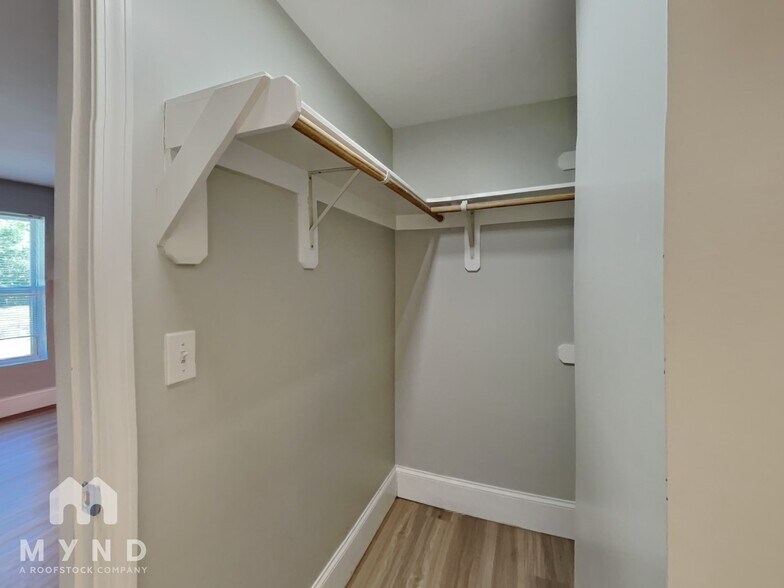 Building Photo - 9800 Fanny Brown Rd
