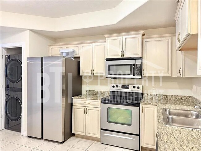 Building Photo - Lovely Condo in Blue Eye, MOVE IN SPECIAL!!!