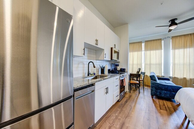 Building Photo - 1111 Shepherd Dr