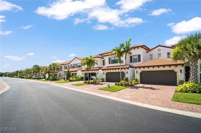 Building Photo - 15851 Portofino Springs Blvd