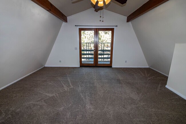 Building Photo - 3 Bedroom 2 Bath Gambrel Nestled in Big Bear City