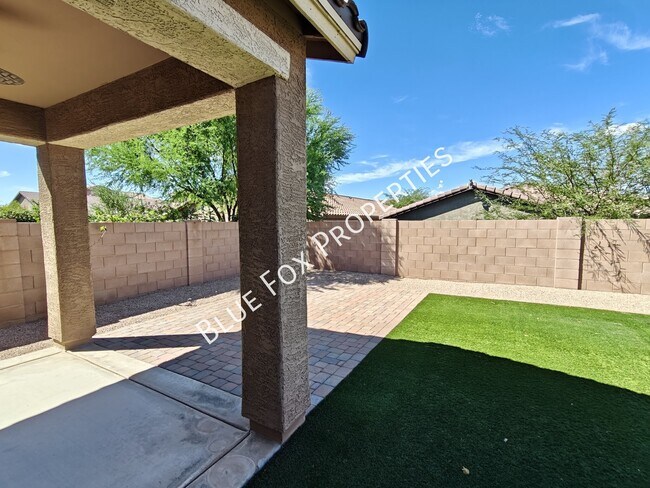 Building Photo - 11445 E Vail Crest Dr