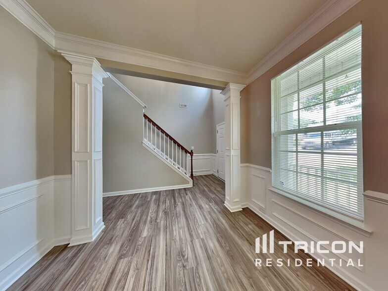 Building Photo - 12927 Rothe House Rd