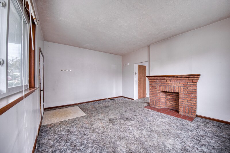 Building Photo - 3810 Clark St