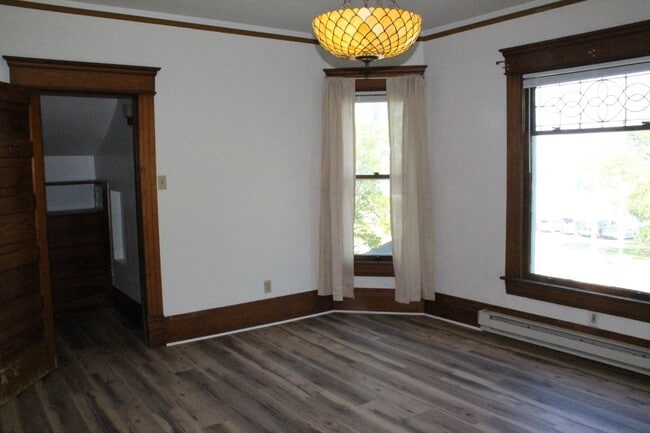 Building Photo - 3803 Military St