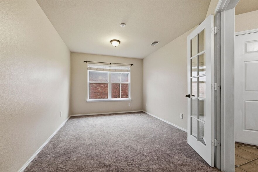 Building Photo - 5917 Stone Mountain Rd