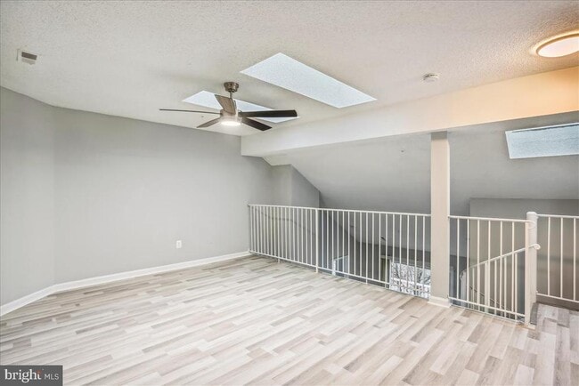 Building Photo - 12901 Churchill Ridge Cir