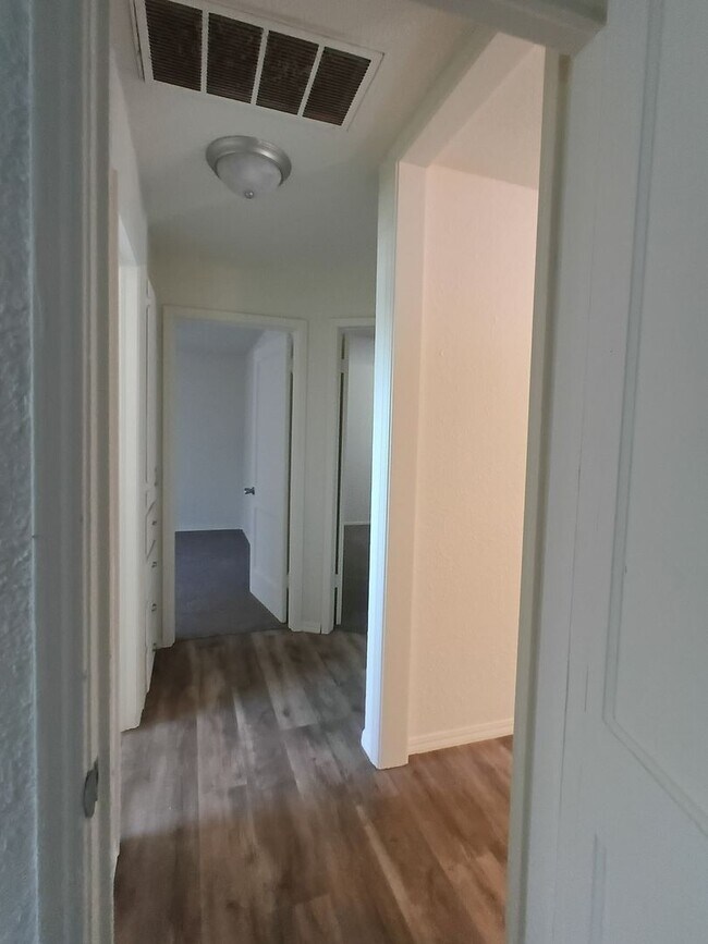 Building Photo - Midwest City Schools!