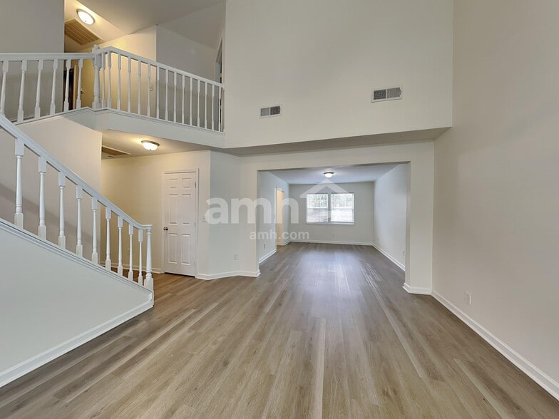 Building Photo - 25 Crossvine Way